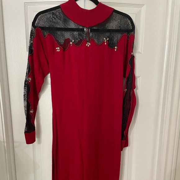 Lace detail red sweater dress by Venus - Picture 4 of 5